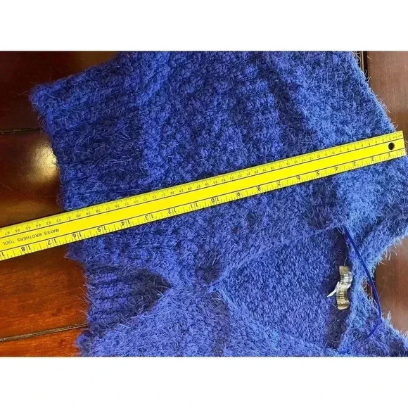 URBAN OUTFITTERS Purple Cropped Cardigan Eyelash Shrug Size XS - Picture 6 of 7